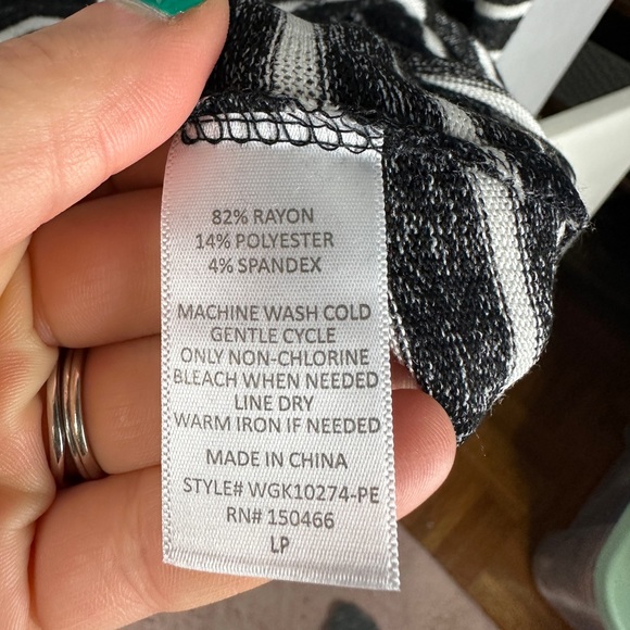 Market & Spruce Kallon Brushed Knit Hoodie - Picture 4 of 7